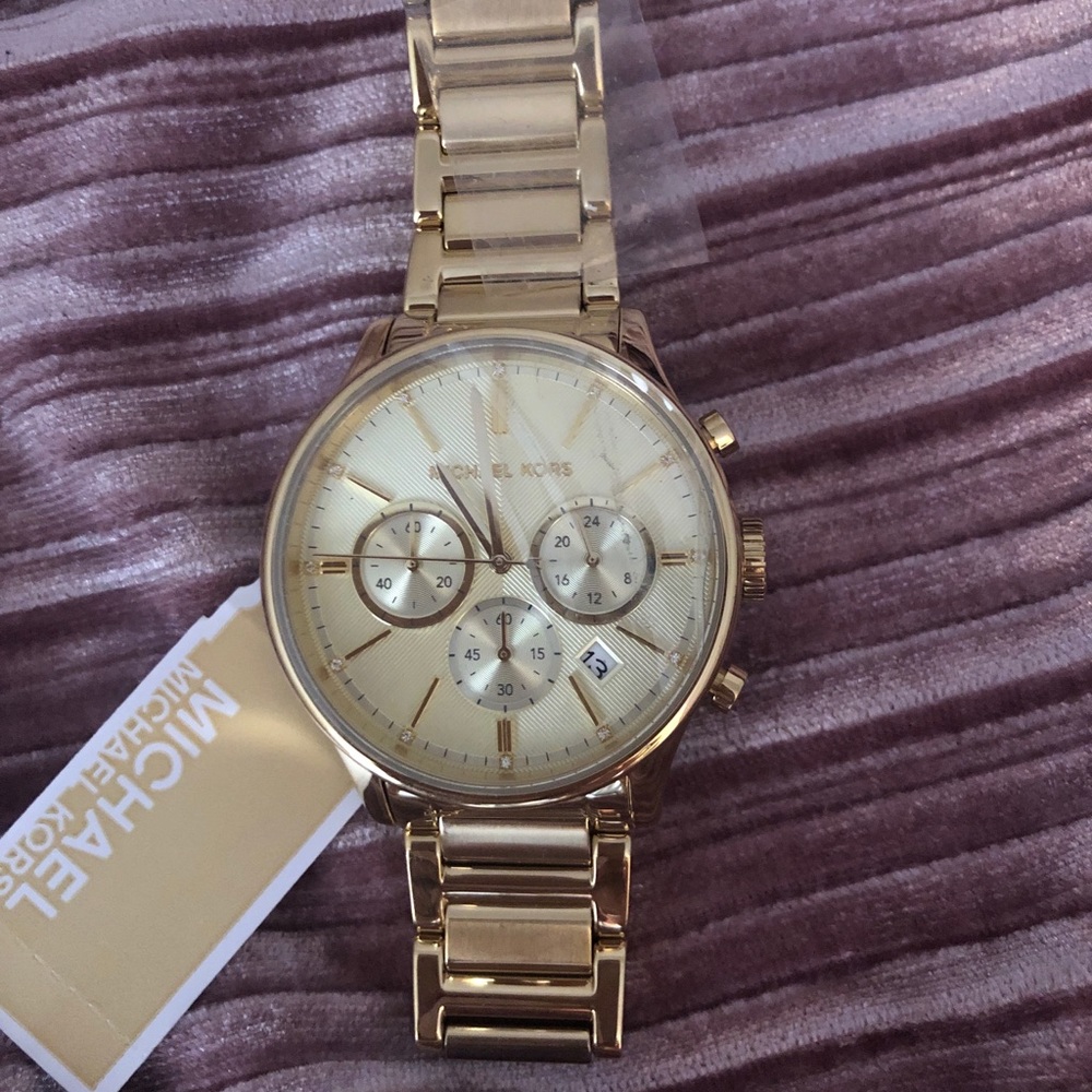 Never worn Michael Kors Watch!!